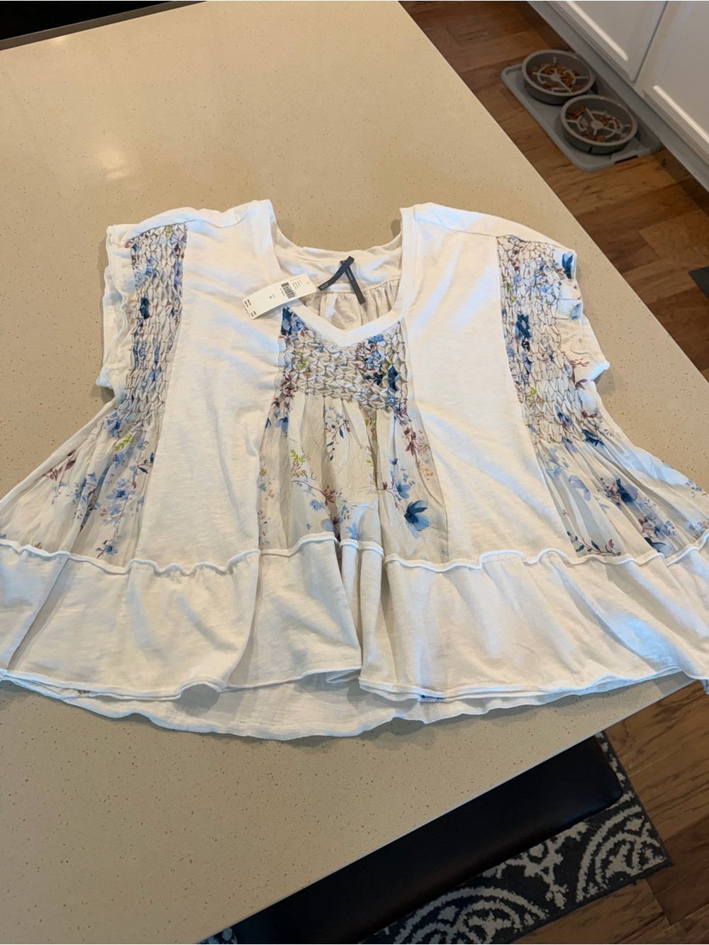 Anthropologie White Floral Smocked Short Sleeve Peasant Top NWT Size Medium